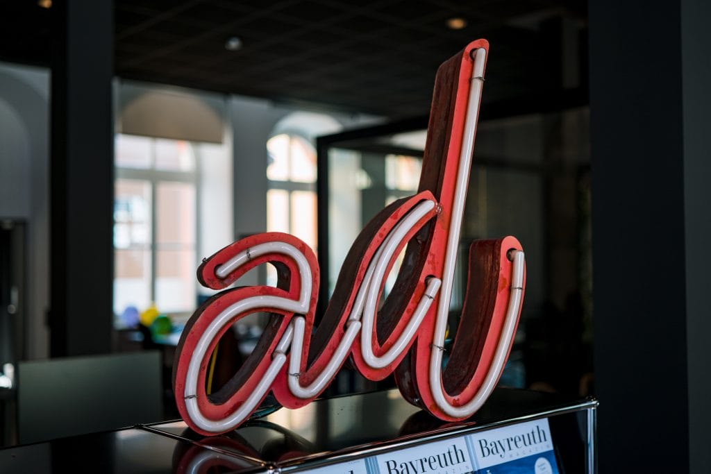 Is It Ok to Host Your Sales Video on YouTube? 13 Reasons why you shouldn't