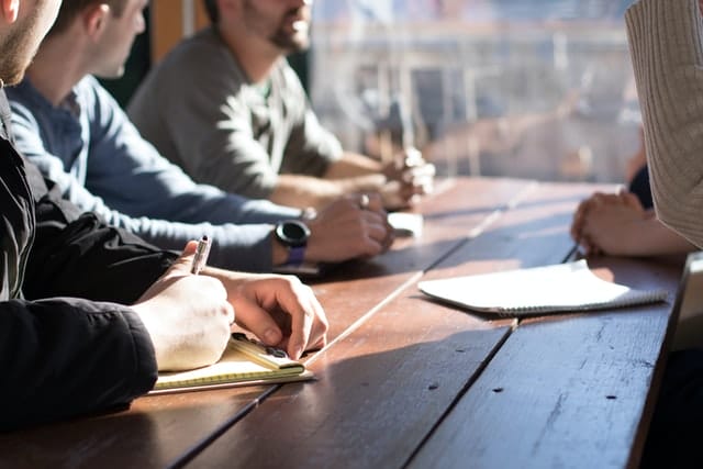 6 Amazing Sales Pitch Examples for Different Products & Why They Worked So Well