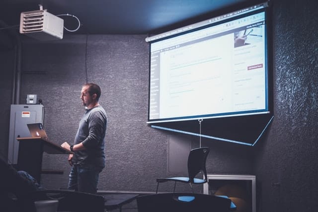 Closing a Sales Pitch the Proper Way