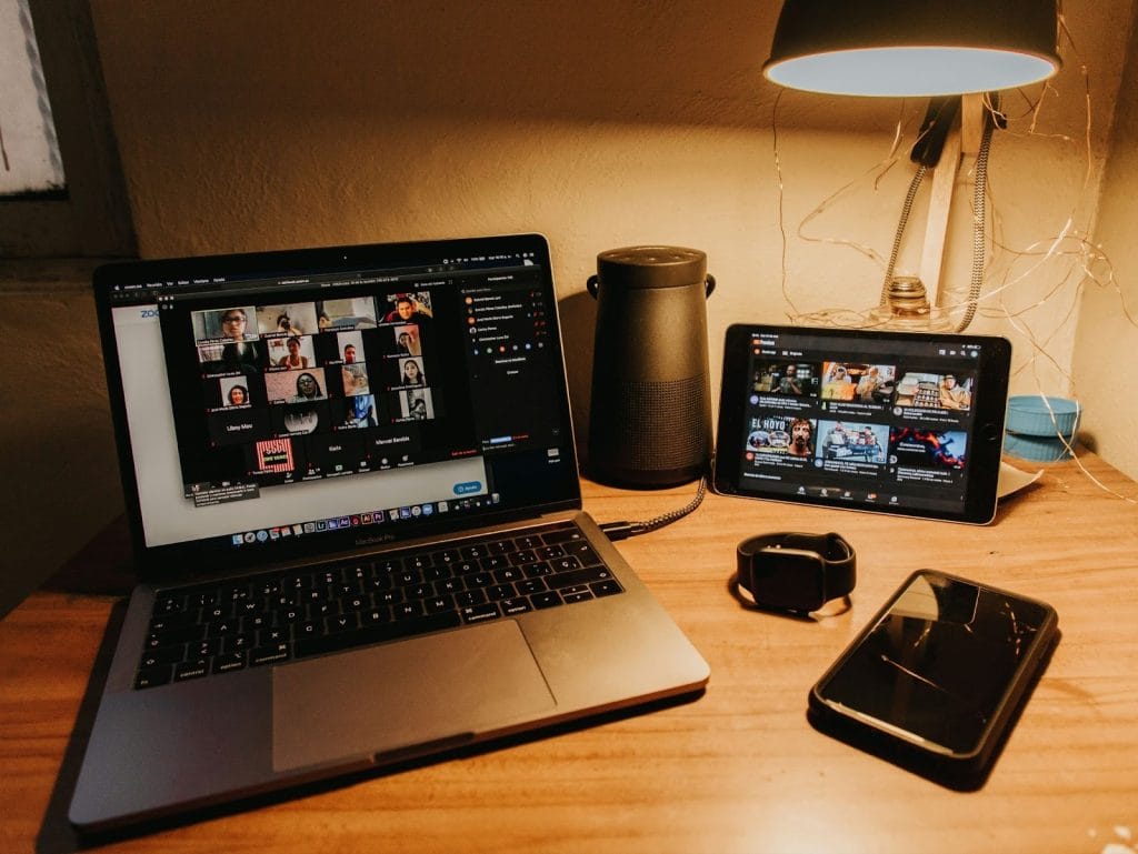 7 Video Marketing Tasks You Should Delegate to a Virtual Assistant - Adilo Blog
